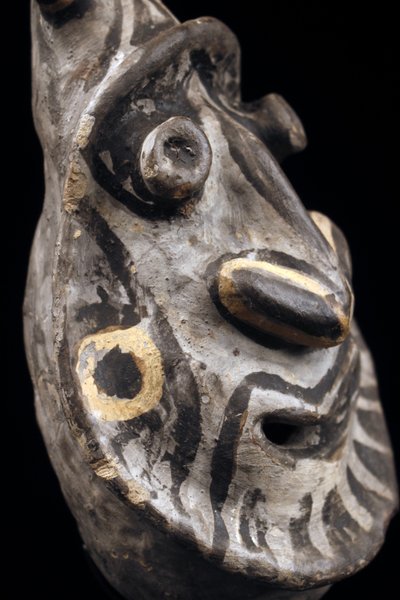 Poterie rituelle Kwoma, art océanien, art tribal, Océanie , sculpture terre cuite, 25 cm