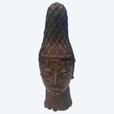 Tête commémorative royale de type Iyọba Royaume du Bénin, peuple Edo, Nigéria