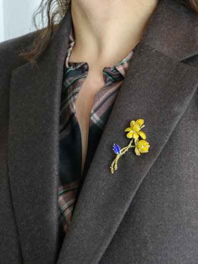 Broche fleur années 70 or jaune émail