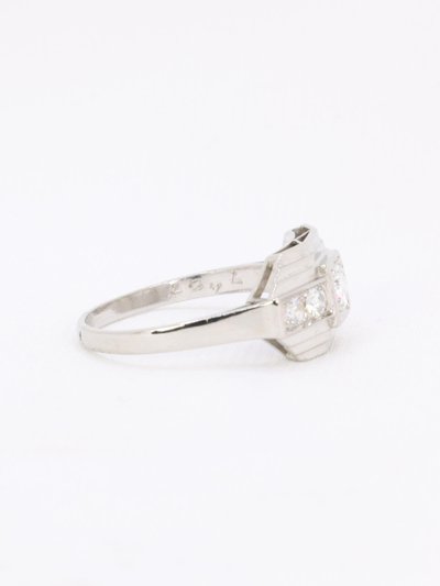 Anello Art Déco in platino con diamanti