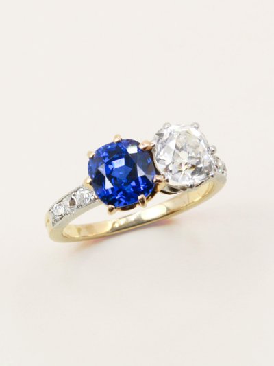 "Toi et Moi" ring with old-cut sapphire and diamond.