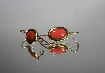 Orecchini di corallo