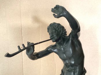 E.lequesne Bronzo con patina verde