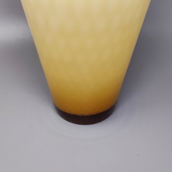 1960 Bellissimo vaso beige di Carlo Nason in vetro di Murano. Prodotto in Italia