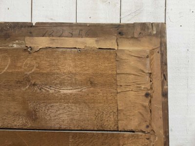 Spiegel aus dem 19. Jahrhundert aus Holz und vergoldetem Gips – ehemals Teil einer Kaminverkleidung