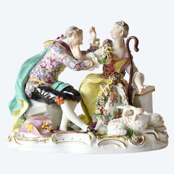 Groupe en porcelaine de Samson représentant un couple de bergères