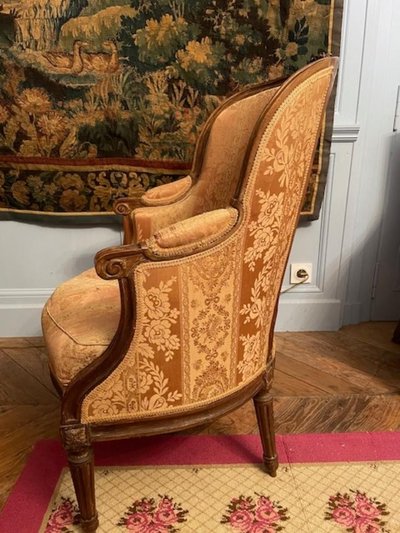 Louis XVI period gondola-style bergère