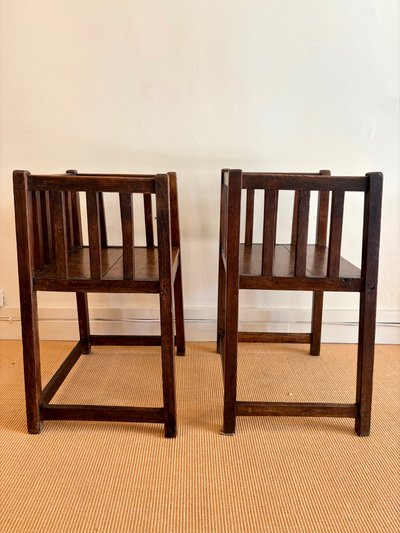 PAIR OF ARTS AND CRAFTS ARMCHAIRS, CIRCA 1940.