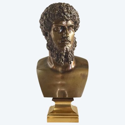 Buste en bronze patiné de Lucius Verus. Fin du XIXe siècle. Signé OUDIN MARSEILLE.
