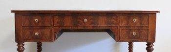 Flacher Mahagoni-Schreibtisch, Restaurationszeit – Anfang des 19. Jahrhunderts