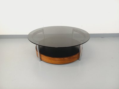 Table basse ronde italienne vintage en palissandre courbé, métal chromé et verre fumé des années 60 