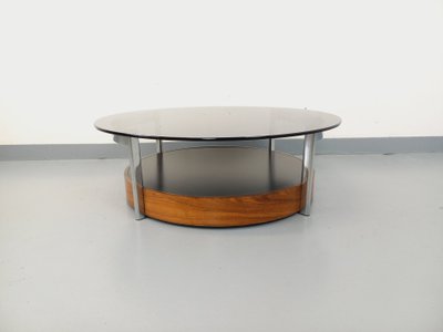 Table basse ronde italienne vintage en palissandre courbé, métal chromé et verre fumé des années 60 