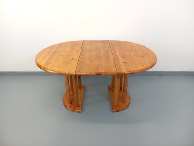 Table à manger ronde scandinave vintage style Rainer Daumiller en pin des années 60 70 avec rallonge