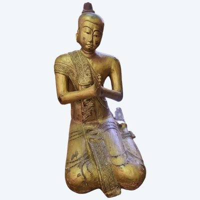 GRANDE SCULPTURE BIRMANE MOINE ADORANT 