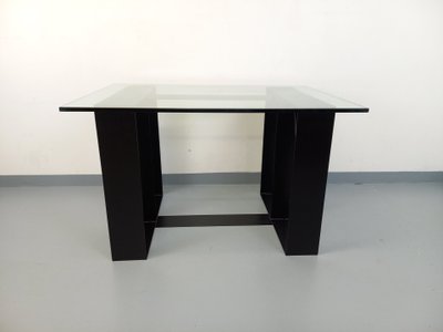 Table haute rectangulaire vintage en verre et métal noir des années 80