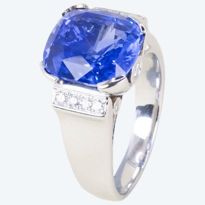 White Gold Cocktail Ring with a 10.81-carat Ceylon Cushion-Cut Sapphire