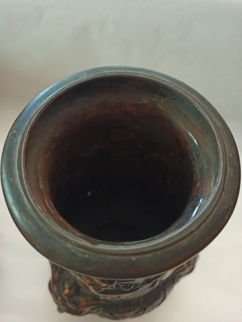 Pair of electroplated bases