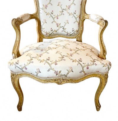 SUITE DE QUATRE FAUTEUILS D’ÉPOQUE LOUIS XV. MILIEU DU XVIIIE SIÈCLE.