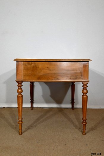 Bureau en Noyer massif, style Louis XVI – 1920
