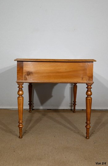 Bureau en Noyer massif, style Louis XVI – 1920