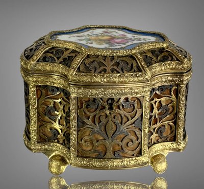 NAPOLEONE III CASSA TRAFORATA IN BRONZO DORATO/ARGENTO CON PLACCA DI SÈVRES