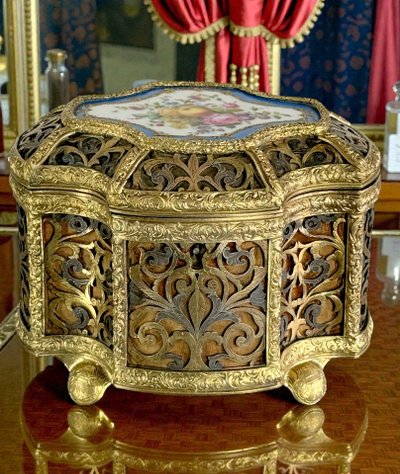 NAPOLEONE III CASSA TRAFORATA IN BRONZO DORATO/ARGENTO CON PLACCA DI SÈVRES