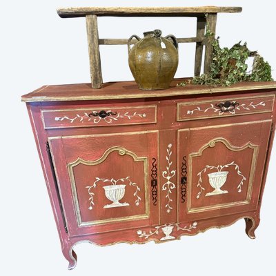 Louis XV sideboard with superb patina and paintwork dating from the early 19th century 