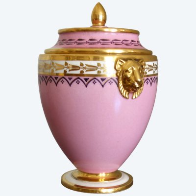 Manufacture Royale de Sèvres 1821 : sucrier en porcelaine à décor égyptien