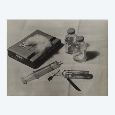 Fotografia di Bernard Darot, XX secolo, intitolata "La stangata"