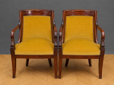 Paire de fauteuils Empire aux dauphins en acajou – époque XIXe siècle 