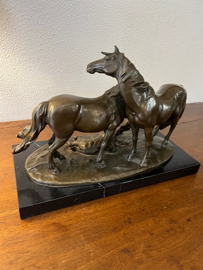 Bronze « Deux chevaux et un poulain »
