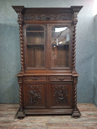 Henri II-style hunting lodge sideboard in carved oak, late 19th century