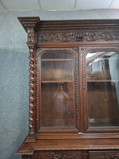 Henri II-style hunting lodge sideboard in carved oak, late 19th century