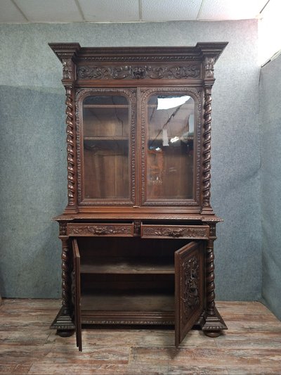 Henri II-style hunting lodge sideboard in carved oak, late 19th century