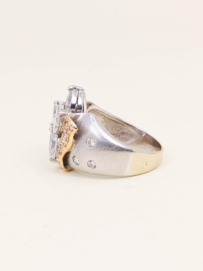 Vintage white gold flower ring with diamonds