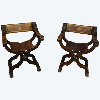 RENAISSANCE-STYLE CURULE CHAIR