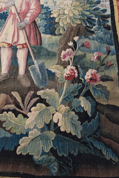 Arazzo su porta con giardiniere  Aubusson  del XVIII secolo