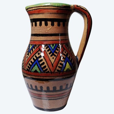 Petit pichet marocain en terre cuite émaillée signé, décor berbère, XXe