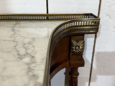 Consolle in mogano con piano in marmo bianco in stile Luigi XVI degli anni '60