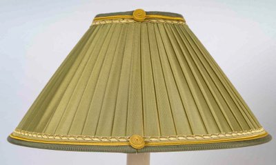 Paire de flambeaux en bronze doré style Rocaille, montée en lampes, Palais Ducal de Nevers vers 1820