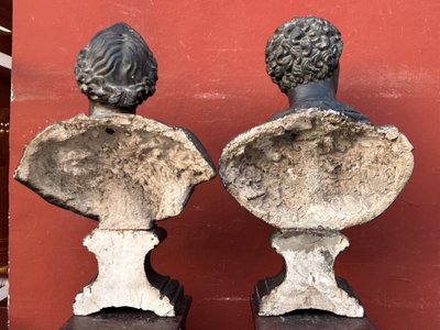 Importante coppia di busti in stile antico in gesso del XVIII secolo – busto romano, Italia, H 90 cm