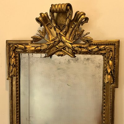 Importante specchio a frontone, epoca Luigi XVI (altezza 192 cm)