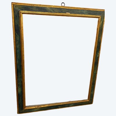 Antica cornice  dipinta XVII sec, 151x121cm (interna 130,50x100). Buono lo stato generale.