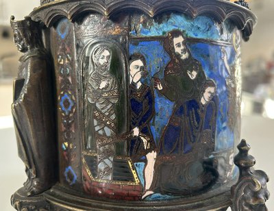Bronze pyxide with cloisonné enamel from Limoges, featuring biblical figures, 19th century
