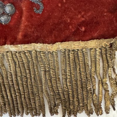 Ancien antependium sacré-cœur en velours rouge brodé argent XIXe