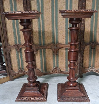 Pair of Renaissance-style walnut chairs - 19th century