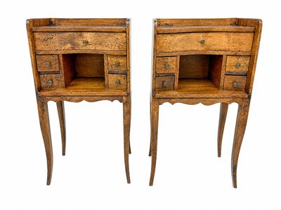 Paire de chevets Louis XV à facade concave – 5 tiroirs, bout de canapé