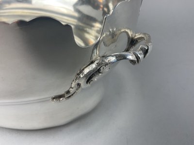 Contenitore termico in metallo argentato o in vetro
