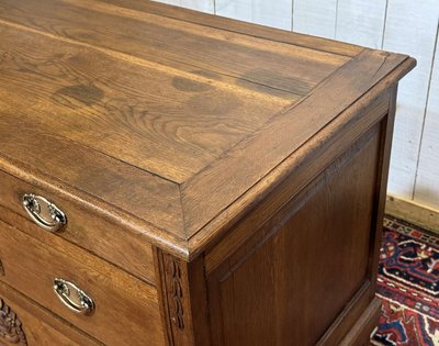 Commode en chêne début XXème