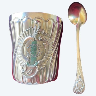Timbale et cuillère.